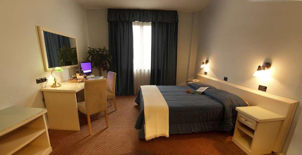 Il Grifo Hotel E Bisteccheria Toscana Montepulciano Stazione Pokoj fotografie
